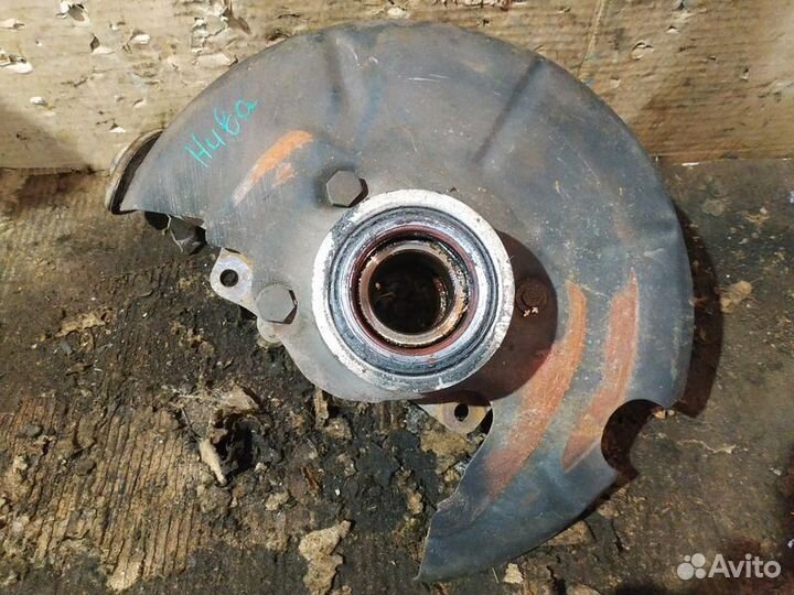 Кулак поворотный передний правый ваз (LADA) 2121