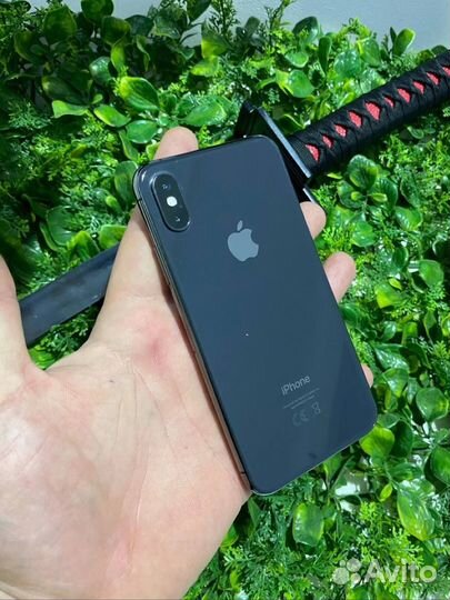 iPhone Xs, 64 ГБ