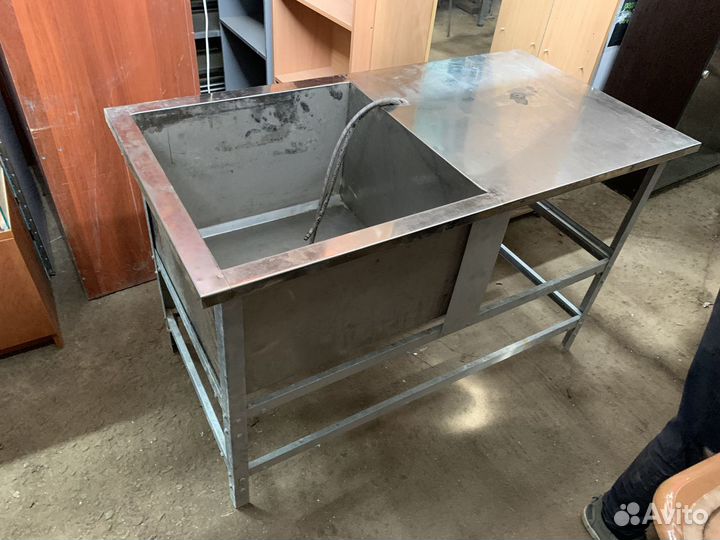 Мойка с рабочей поверхностью 1350х700х850