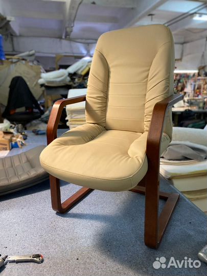 Кресло конференц