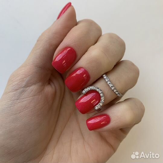 Маникюр и педикюр в 4 руки