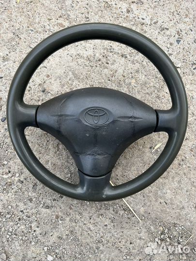 Руль Toyota Yaris Verso