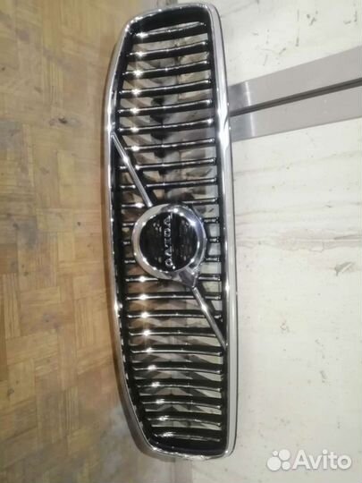 Решетка радиатора volvo v90