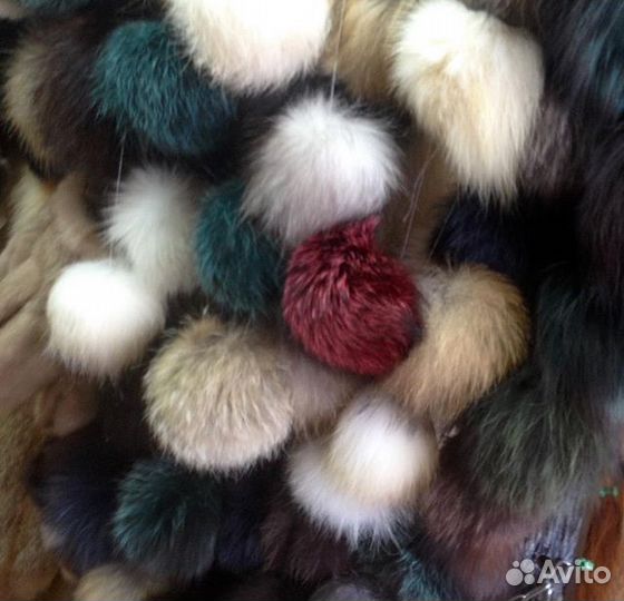 Меховые помпоны