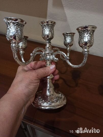 Подсвечники