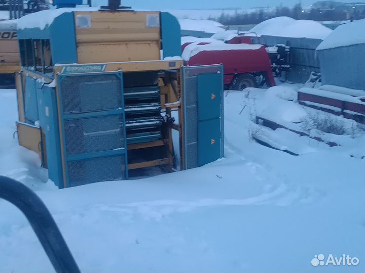 Сепаратор вороха универсальный.60