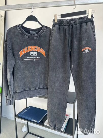 Спортивный костюм balenciaga