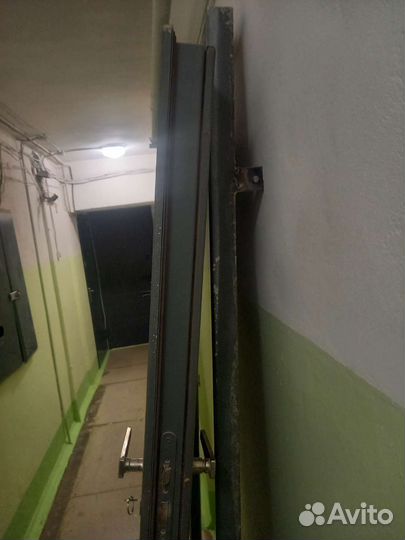 Дверь входная железная бу