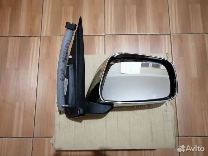 Новое зеркало правое Nissan Pathfinder R51