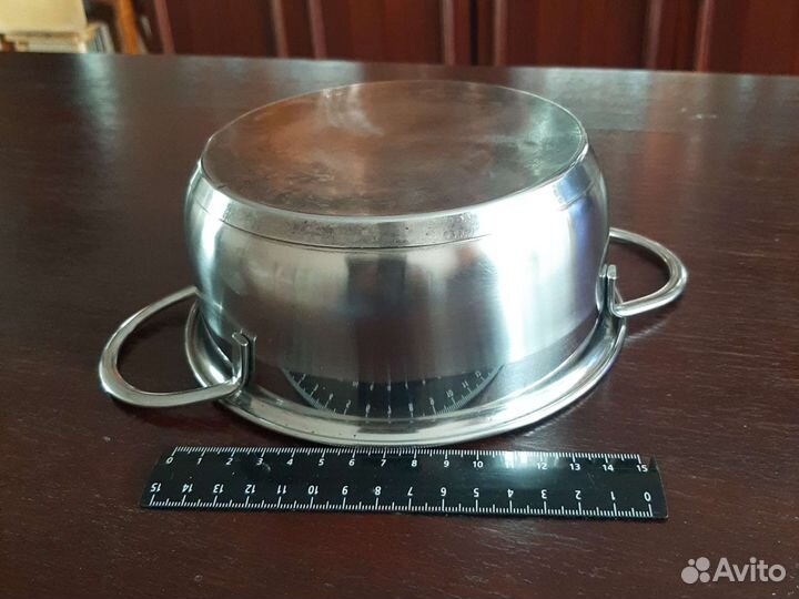 Кастрюля 6л, сковороды, вёдра