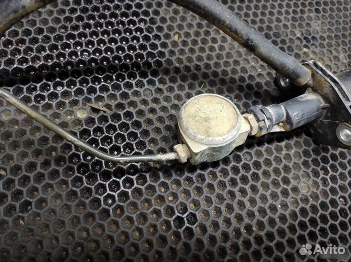 Главный цилиндр сцепления Opel Vectra B