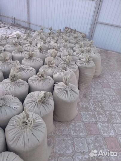 Зерно и пшеница озимая,и ячмень на корма животным