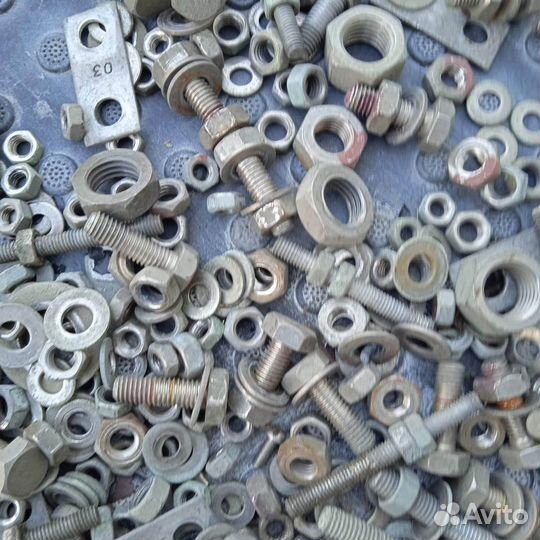 Болты, гайки, шайбы, шпильки