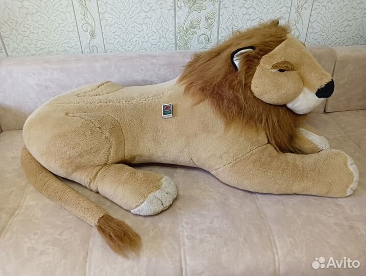 Мягкие игрушки. Много