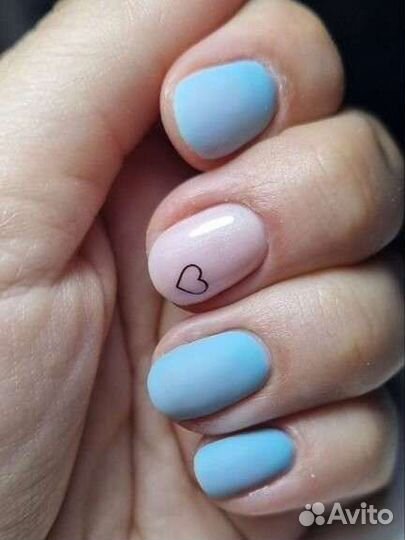 Модель на маникюр