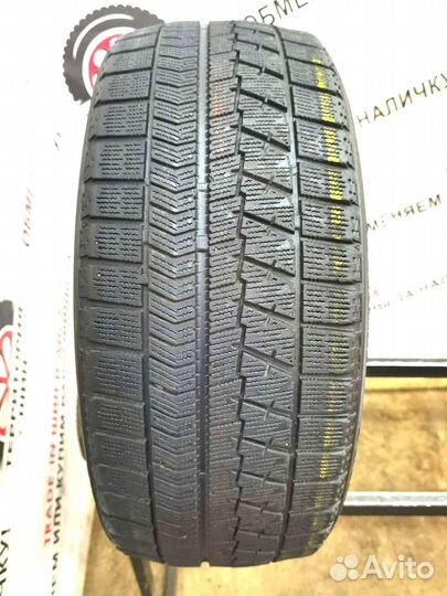 Bridgestone Blizzak VRX 215/45 R17 87S