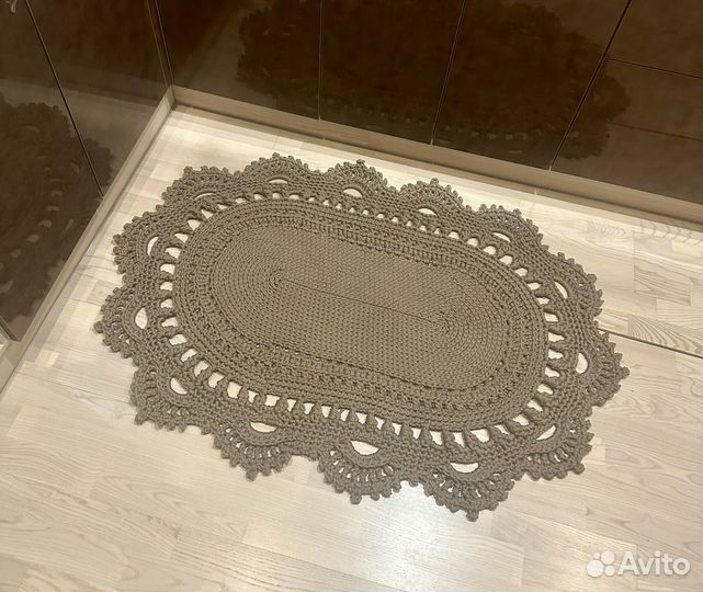 Коврик ручной работы