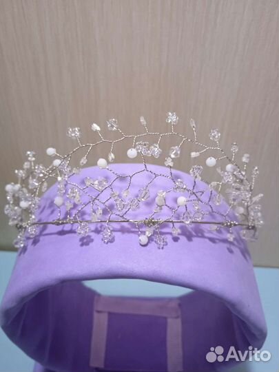 Ободок, диадема, корона