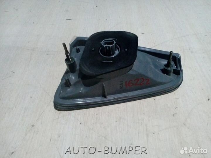 Nissan Murano 2004- Фонарь задний внутренний правы