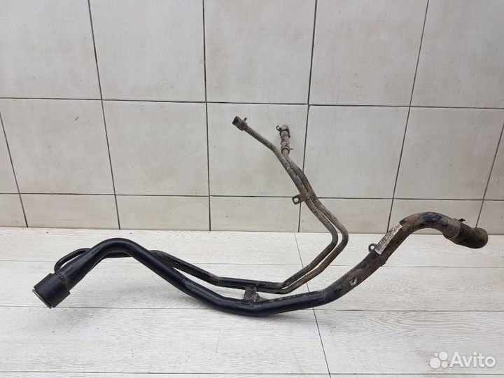 Горловина бензобака Geely Emgrand EC7 JL4G18 2013