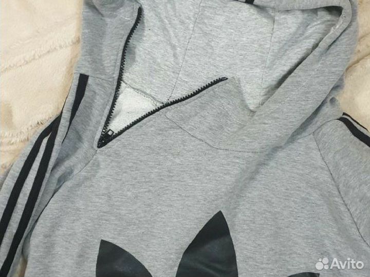 Спортивный костюм adidas 44 размер