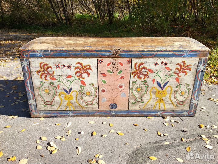 Старинный большой свадебный сундук 19 века