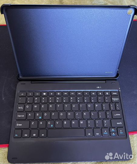 Bluetooth клавиатура для планшета Amazon Fire HD10