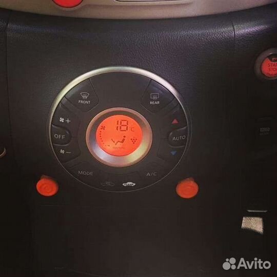 Крючки для пакетов Nissan Cube z12