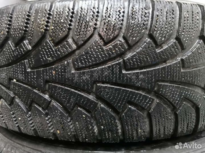 Nokian Tyres Hakkapeliitta R 215/65 R16