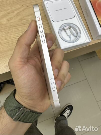 iPhone 12, 128 ГБ