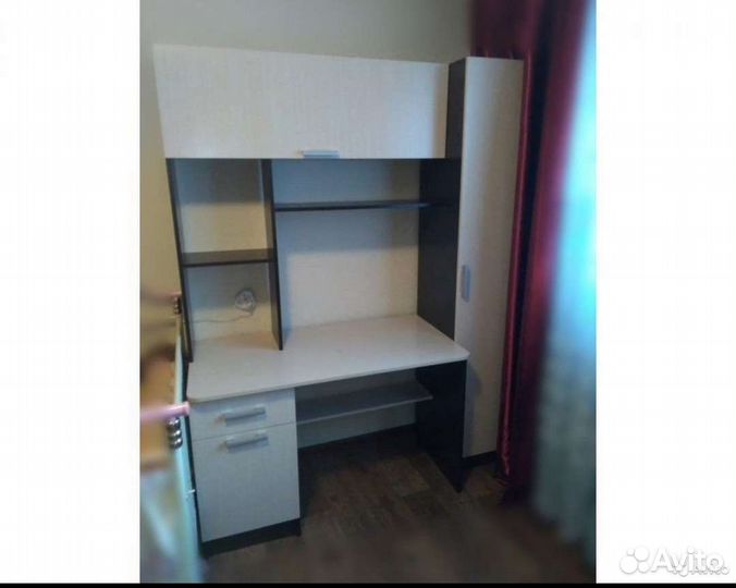 Компьютерный стол 7