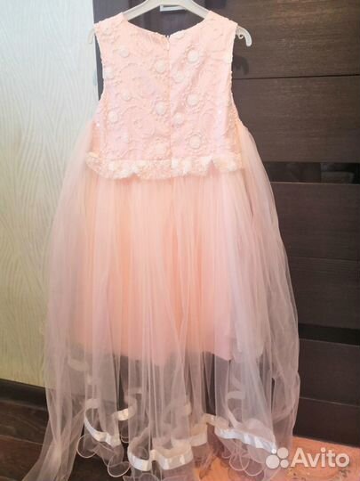 Платье праздничное