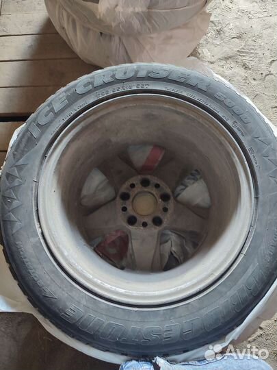 Bridgestone Ice Cruiser 5000 225/55 R16 95T