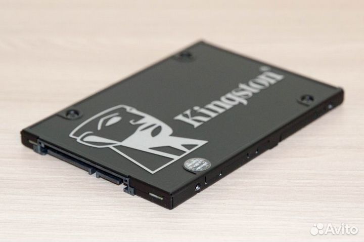 SSD диск Kingston 256GB KC600 (SKC600/256G)