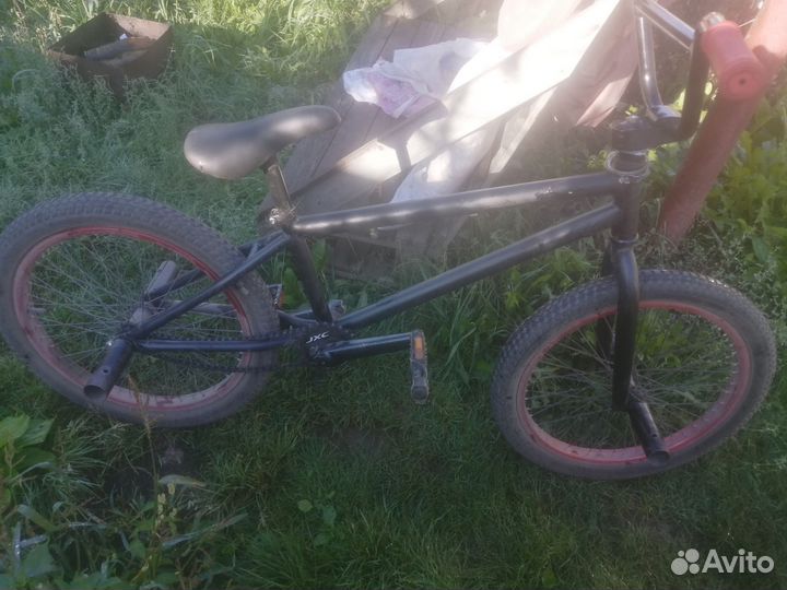 Трюковой велосипед bmx