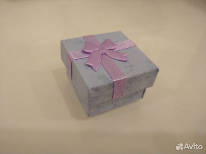 Коробочка подарочная