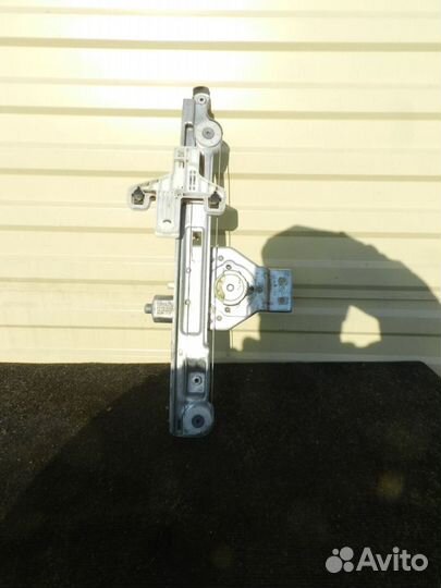 Стеклоподъемник задний левый Dodge Caliber