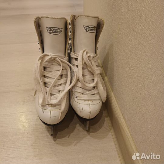 Коньки фигурные