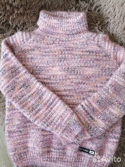 Свитер новый