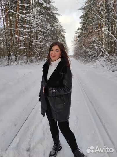 Дубленка женская экокожа L размер Stradivarius