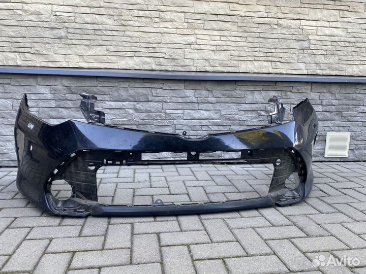 Передний бампер toyota camry 55