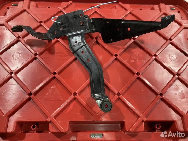 Насос антифриза дополнительный Audi A8 D4/4H 2012