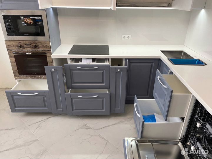 Большая кухня