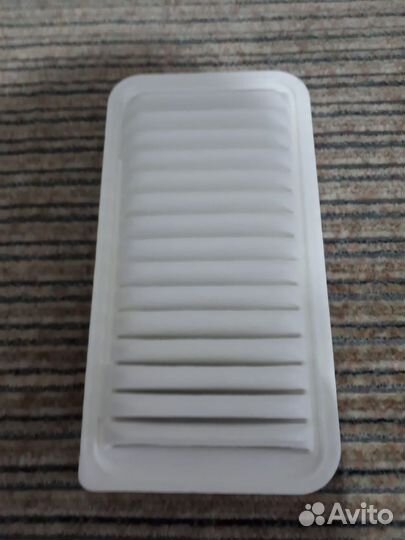 Фильтр воздушный на авенсис