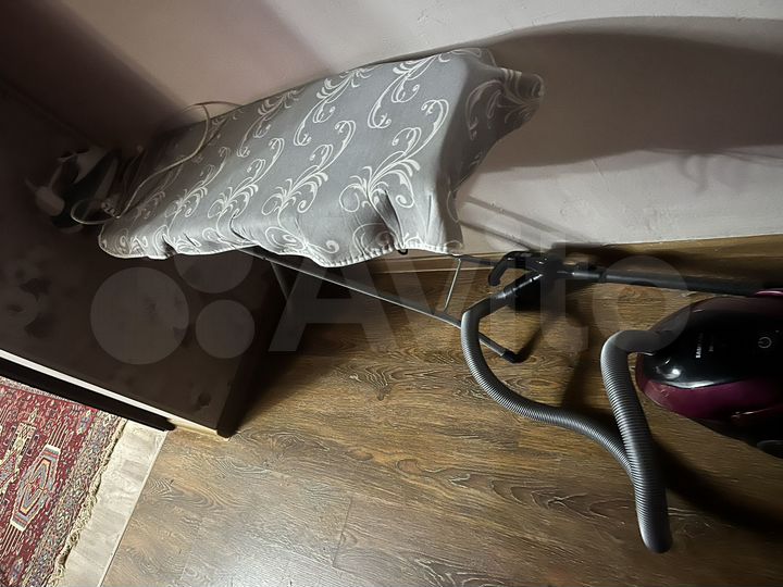 2-к. квартира, 57 м², 2/2 эт.