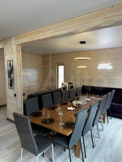 Коттедж 180 м² на участке 10 сот.