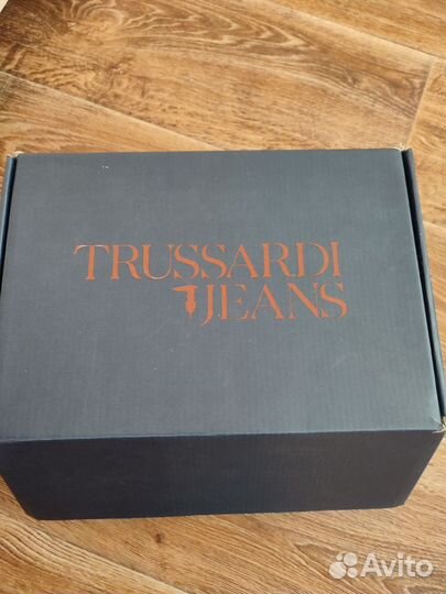 Кроссовки trussardi