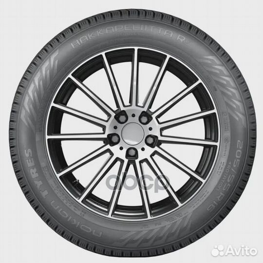 Nokian Tyres Hakkapeliitta R5 215/55 R17