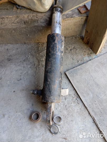 Цилиндр гидравлический