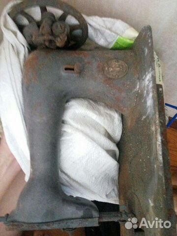 Швейная машина Zinger